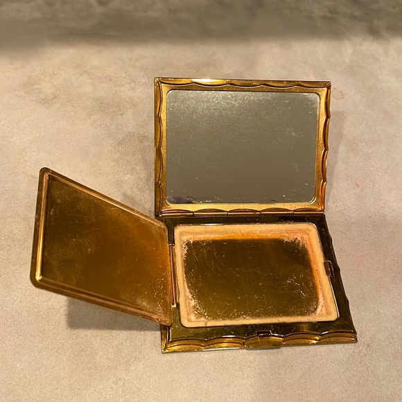 Vintage Volupte Compact Case Mirror Gold Tone Geometric Design Circa 1950’s EUC - Picture 9 of 15